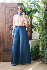 NW Tasseled Denim Wide Pants Dark Blue