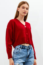 Vav Knitted Winter Buttoned Crop Top Red