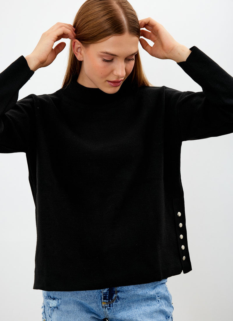 Vav Side Snap Button Sweater Black