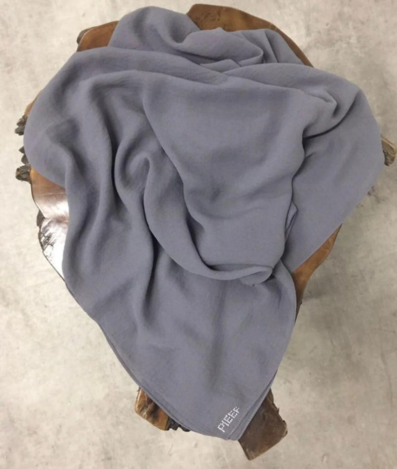 P&F 2138 Jazz Shawl/Gray