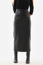 A&W 806420 Skirt Black