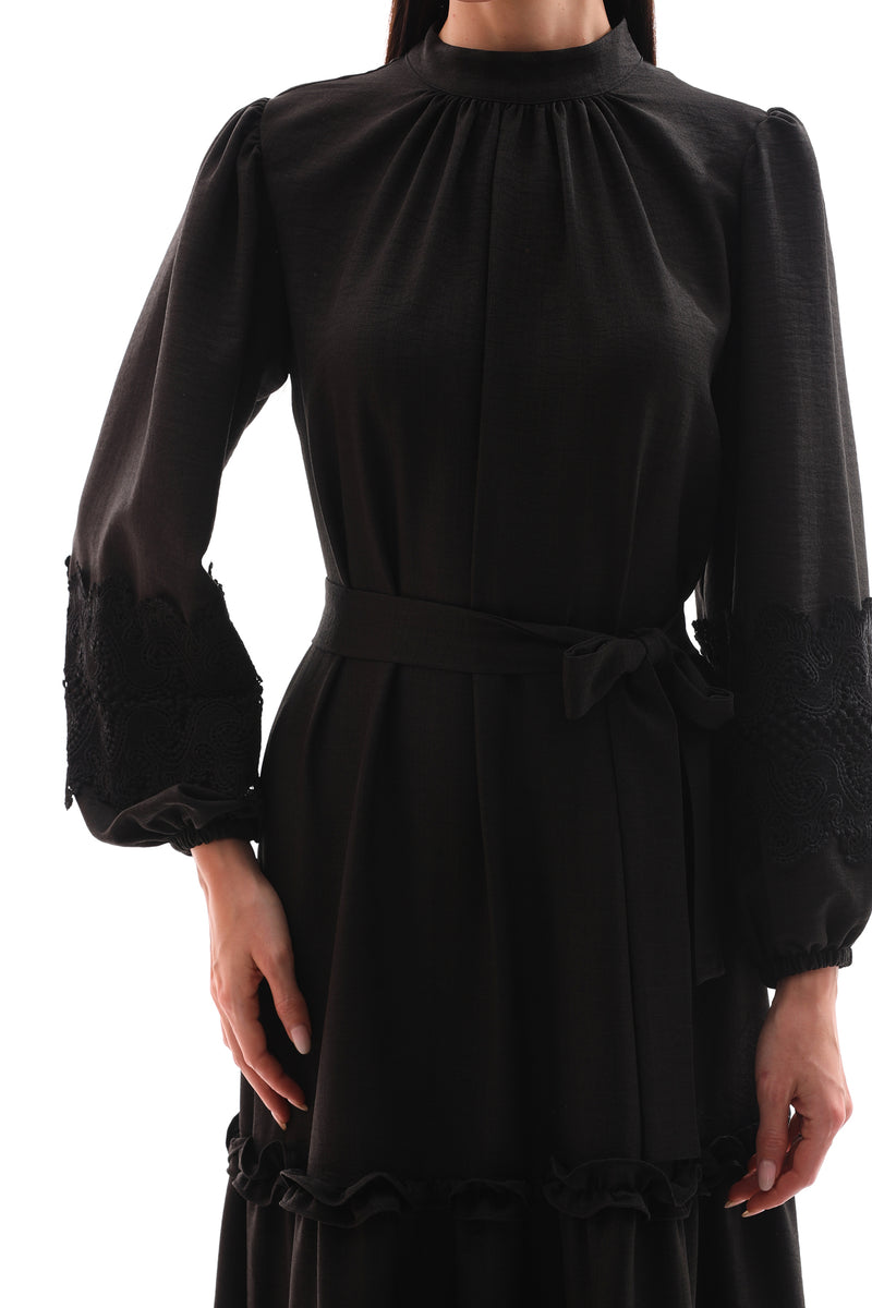 A&M Lace Detailed Dress Black