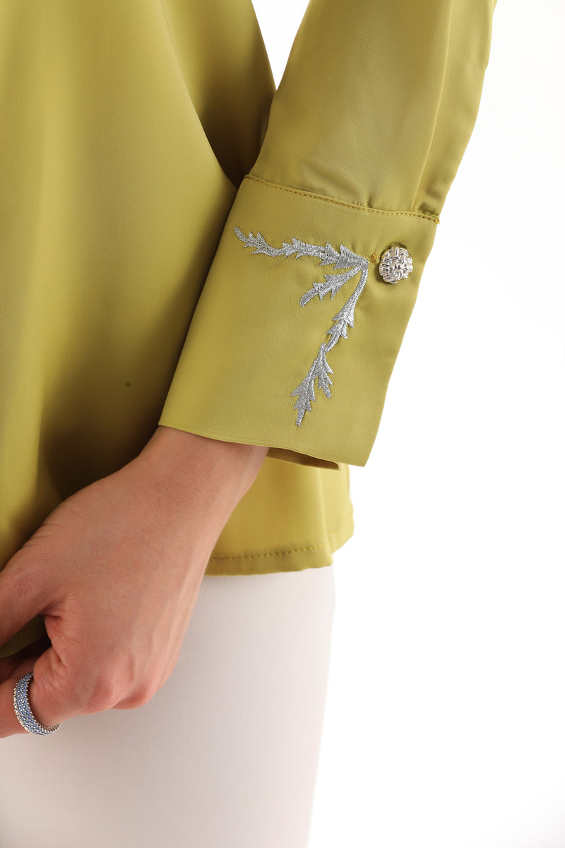 PM Embroidered Collar Blouse Pistachio Green