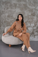 DZL Bouquet Knitted Set Camel