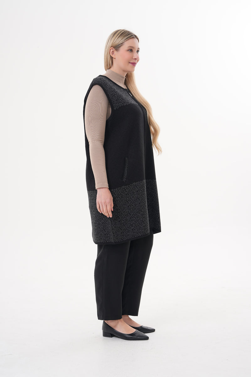 DT Mesude Knitted Vest Black