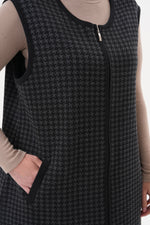 DT Meryem Knitted Vest Black