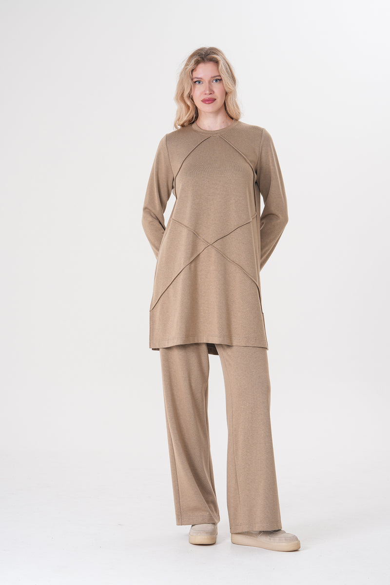 A&W Julia Set Beige