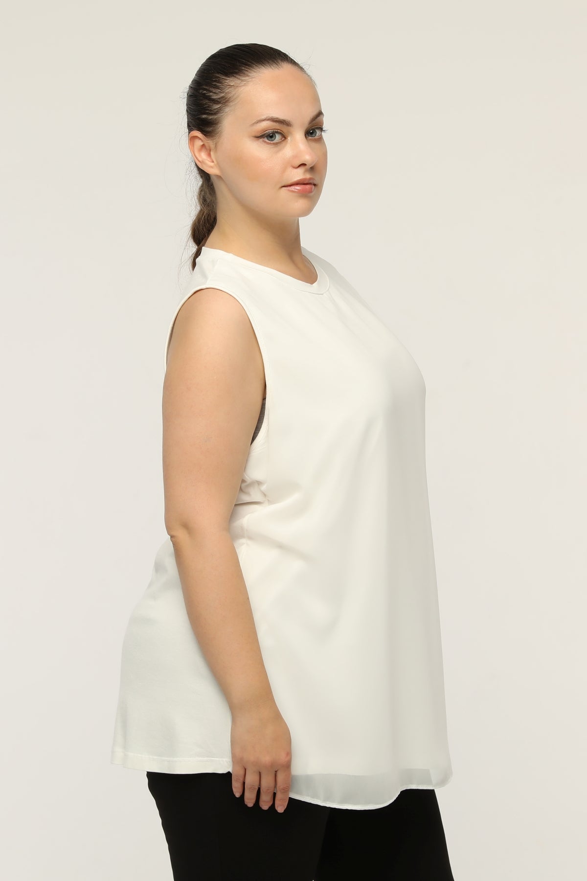 SR Chiffon Sleeveless Inner Tunic Ecru
