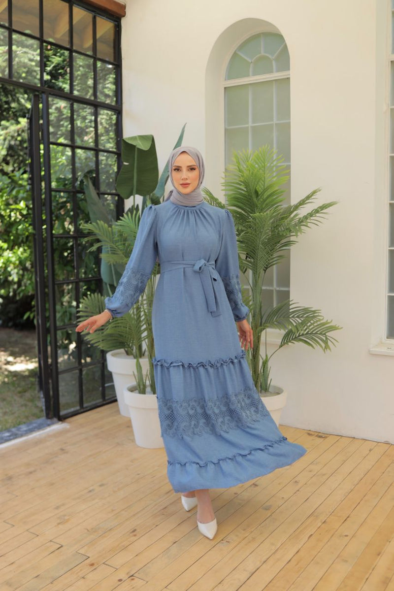 A&M Lace Detailed Dress Blue