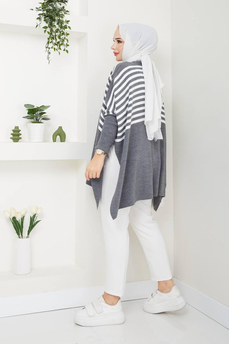 EFS Striped Knitted Pancho Gray