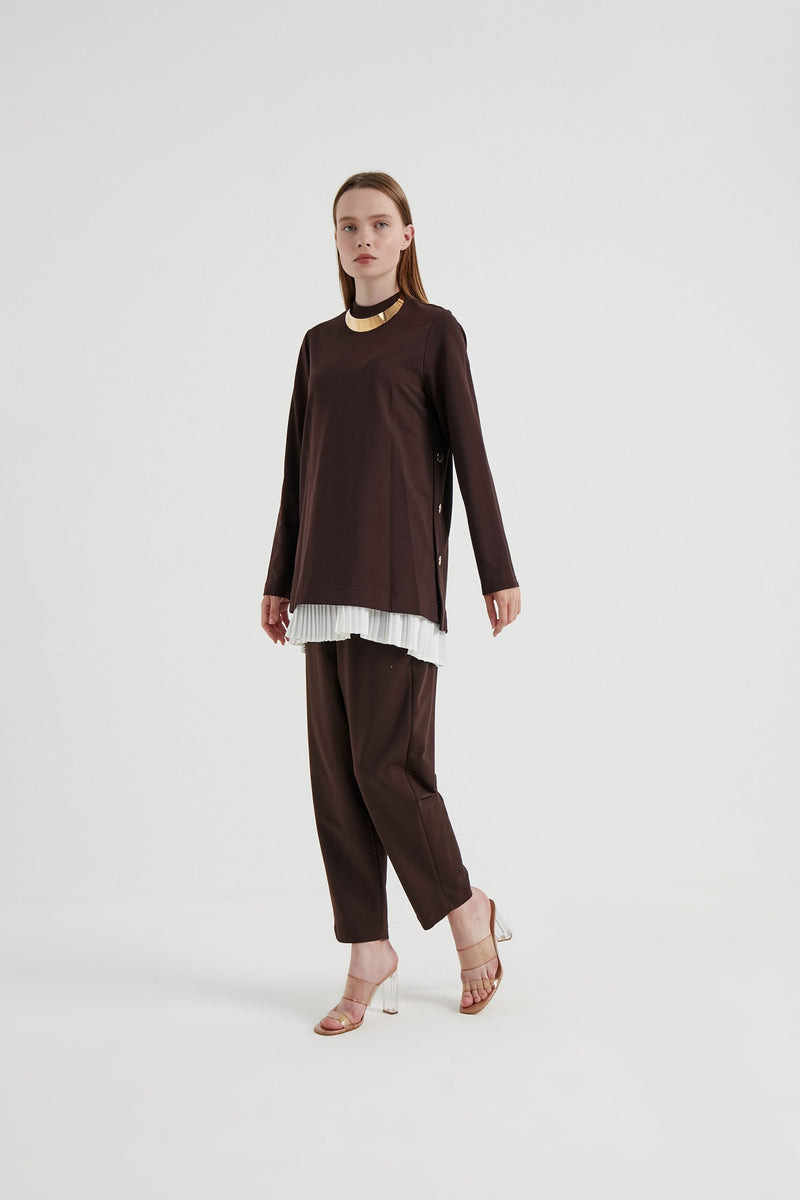 B&A Side Button Sweatshirt Brown