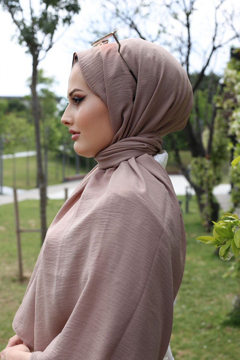 P&F 2138 Jazz Shawl/Camel Feather