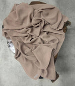 P&F 2138 Jazz Shawl/Camel Feather