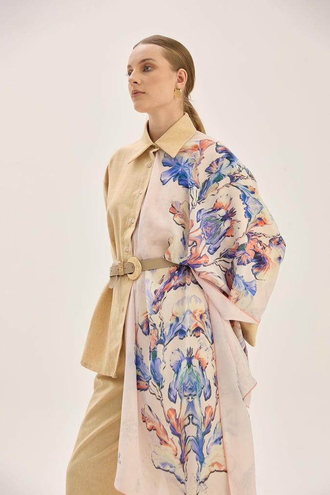 MAISA Reyna Crepe Silk Shawl Powder Pink