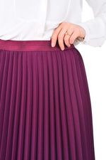 Invee Skirt - Burgundy