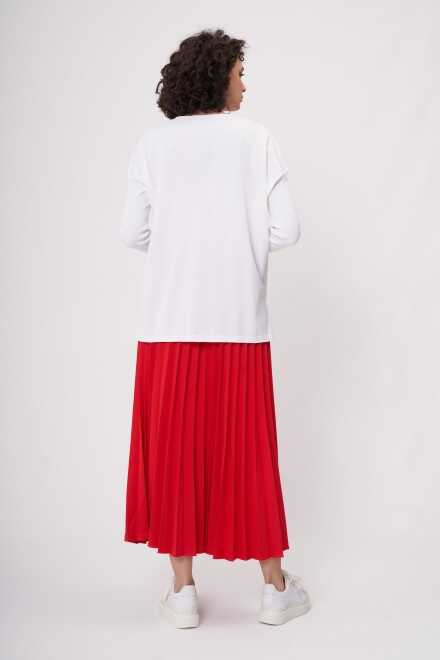 Invee Skirt / Red